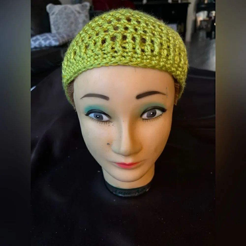 NEW Handmade Crocheted Adult Hat - Picture 4 of 8